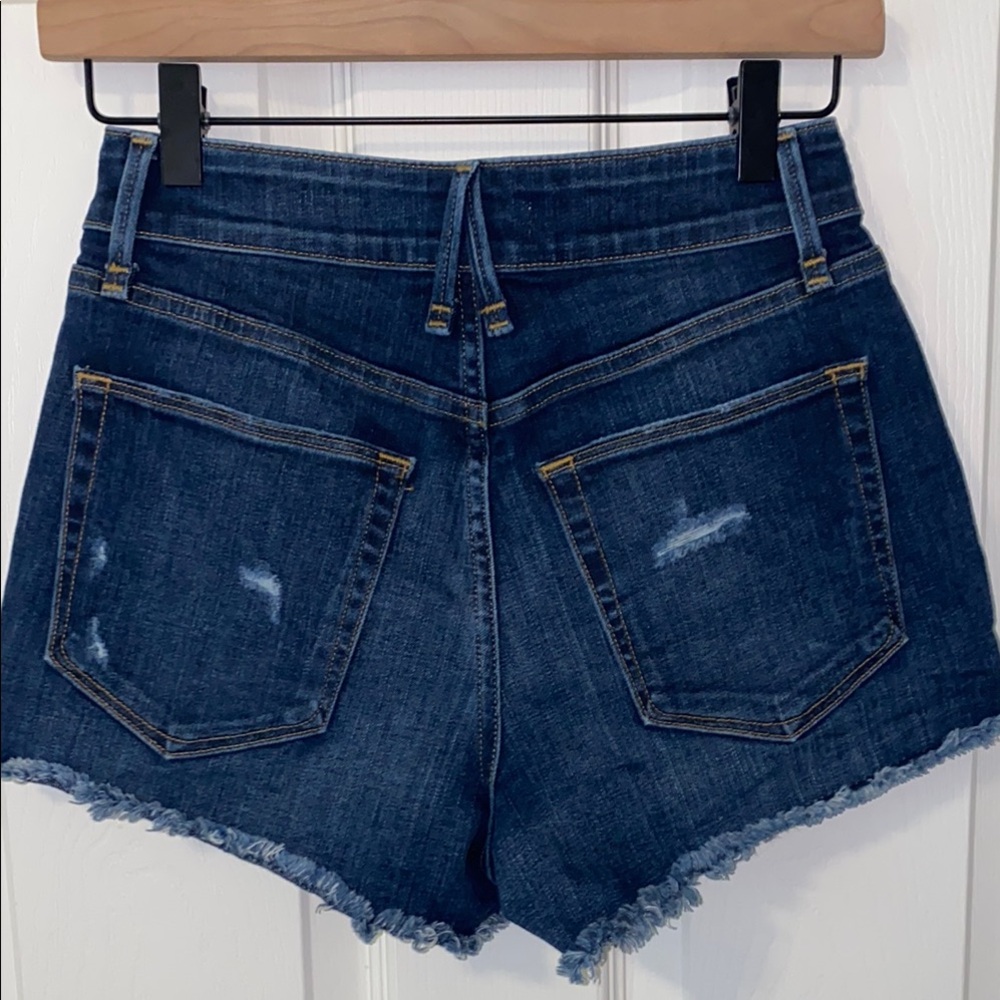 Good American Blue Distressed Jean Shorts Size 0 / 25 - Picture 4 of 9